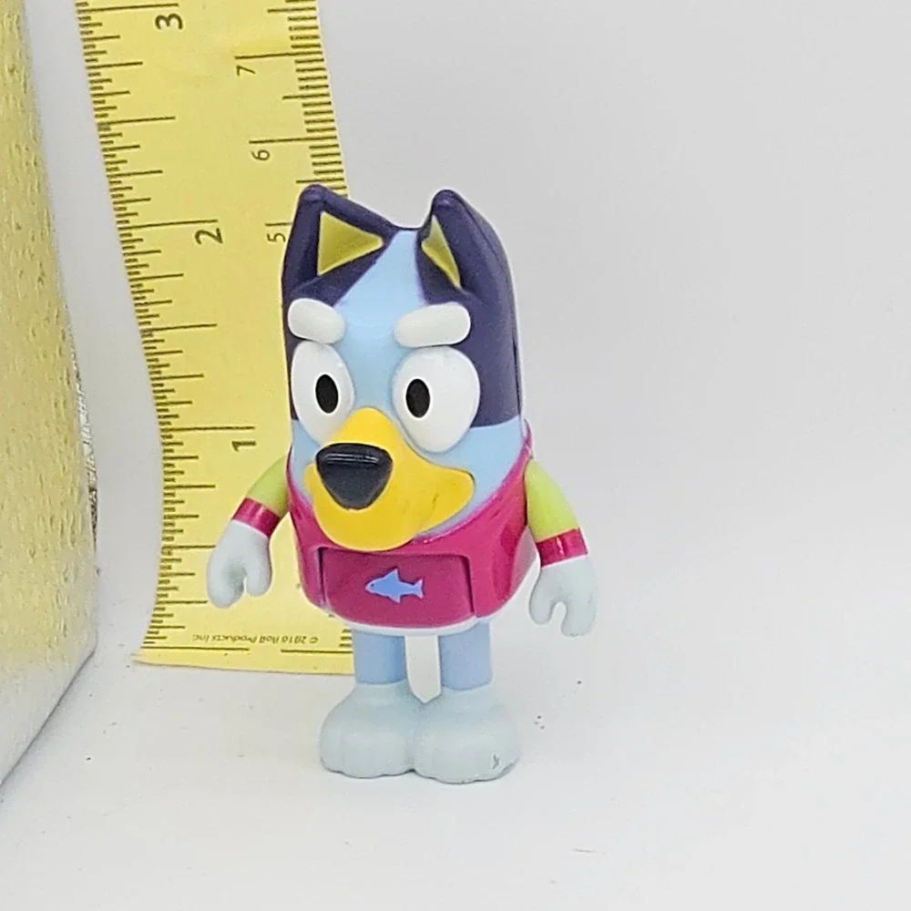 Moose Bluey Action Figure Kids 2.5in Blue Pink Rashie Swimsuit Articulated Toy